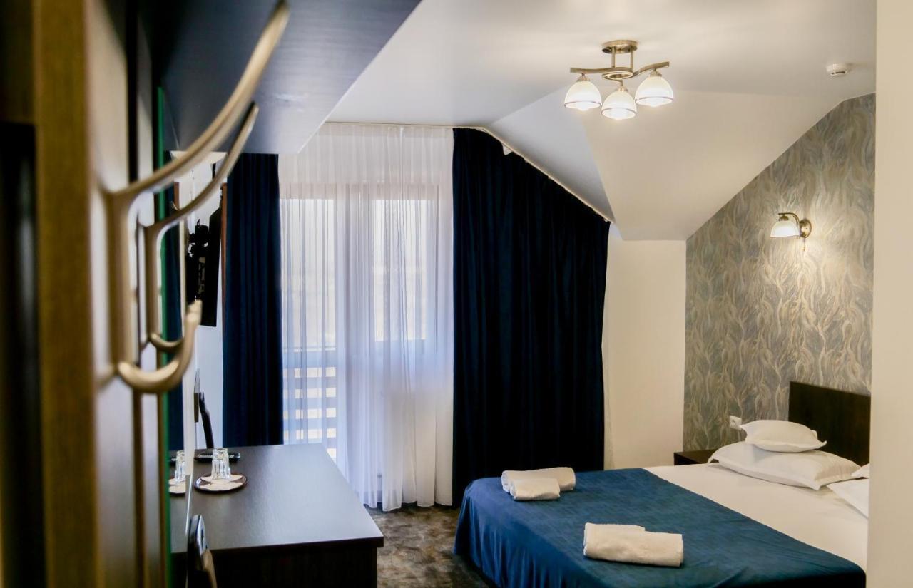 Motel Infinit Târgu Jiu Esterno foto