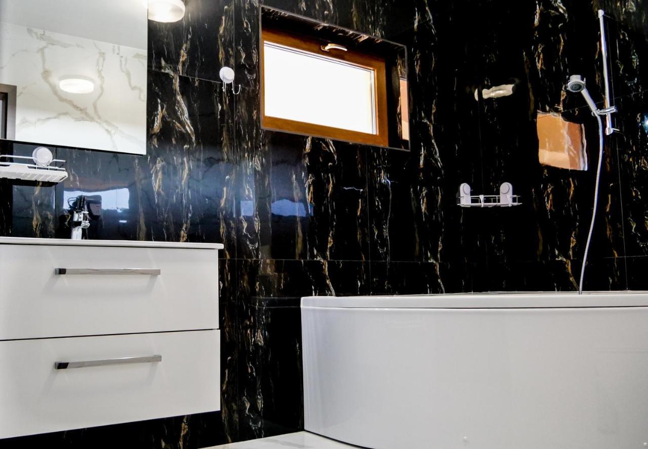 Motel Infinit Târgu Jiu Esterno foto