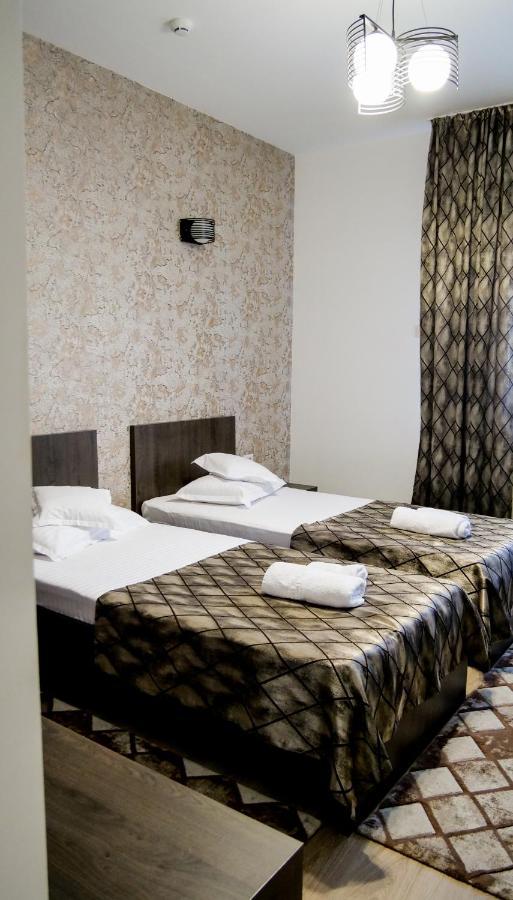 Motel Infinit Târgu Jiu Esterno foto